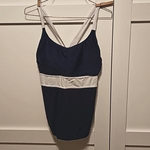 Women's Basic Editions swim top size 16